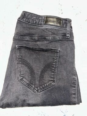 Hollister Women’s Washed Charcoal Skinny Jeans